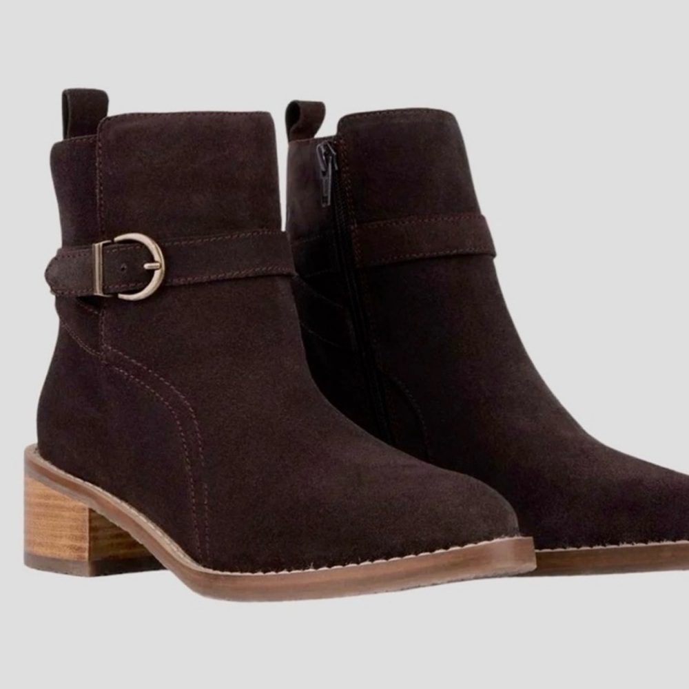 Vintage Foundry Co.
Brown Suede Ankle Boots with Buckle Detail